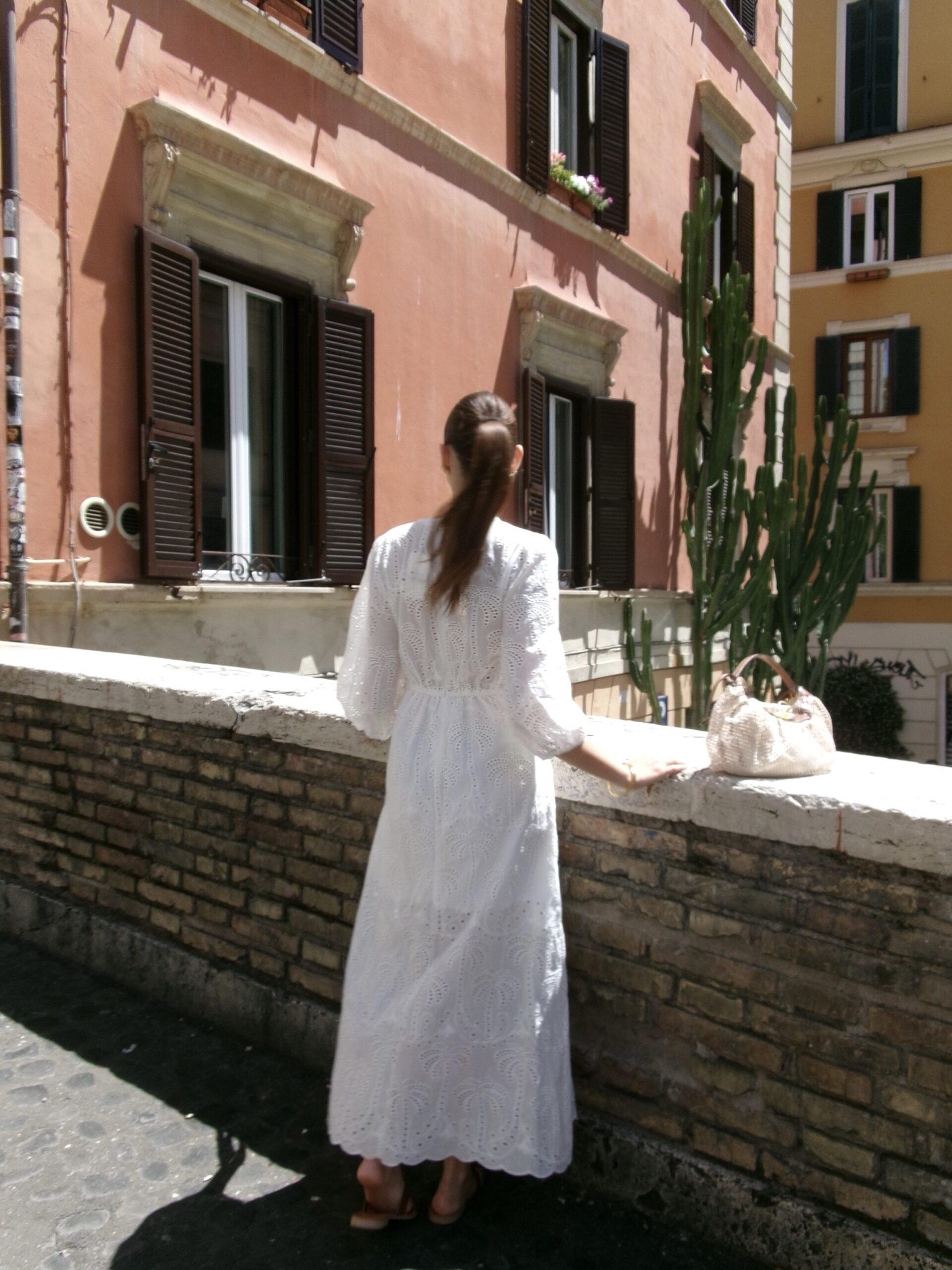 Robe cut out broderie anglaise CHARLES – Image 6