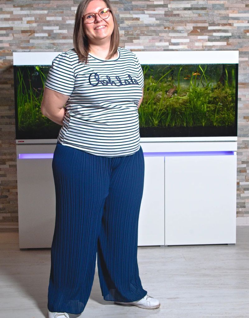 Pantalon plissé fluide marine – Image 3